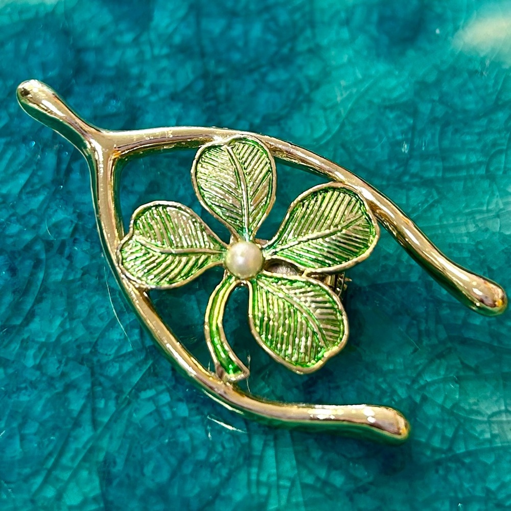 Vintage Wishbone Four Lead Clover Brooch signed Gerry’S - Picture 3 of 7